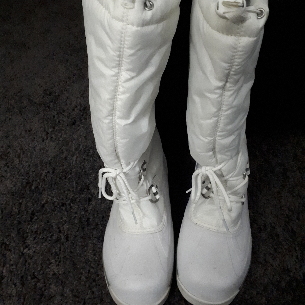 Women's Sorel winter boots Size 11 Snowlion XT